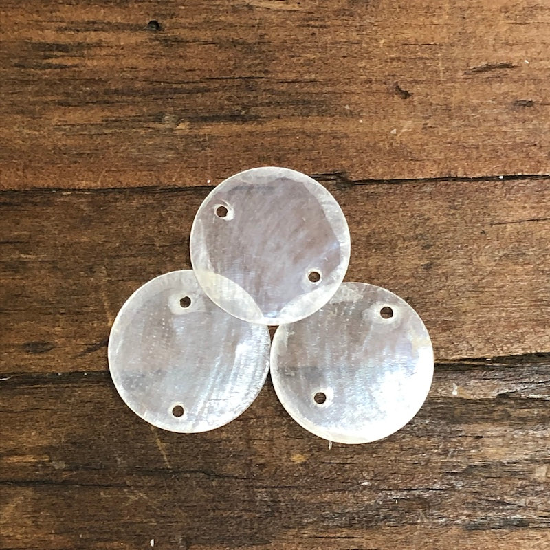 2-Hole 2cm Capiz Shells (100) - White