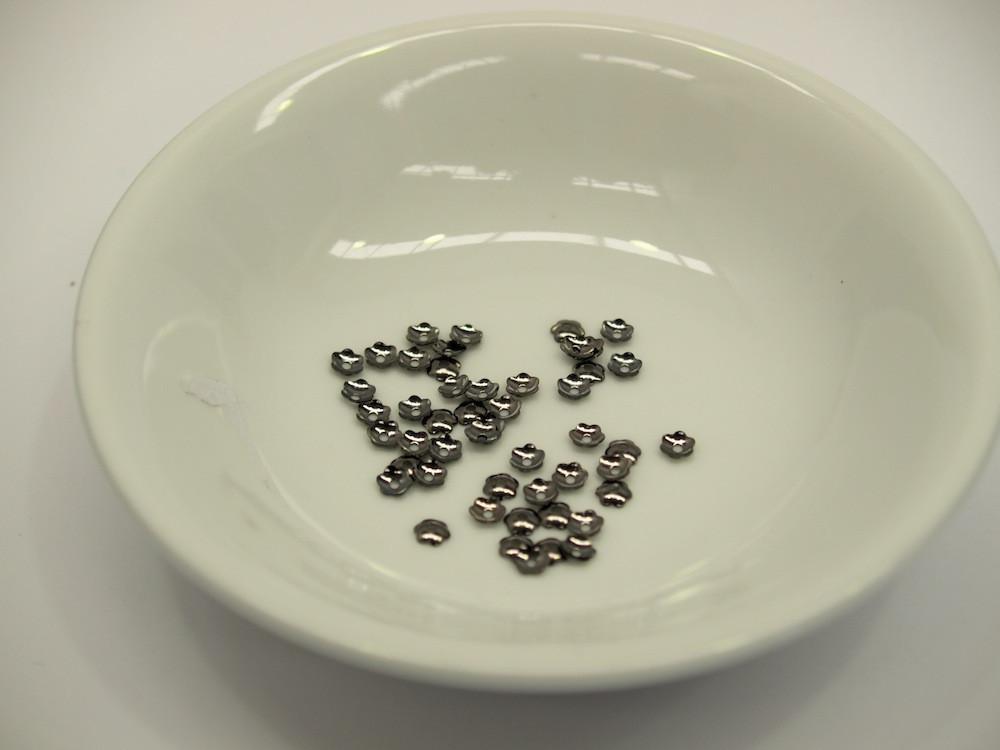 4mm Bead Caps (100) - Black - Daisy