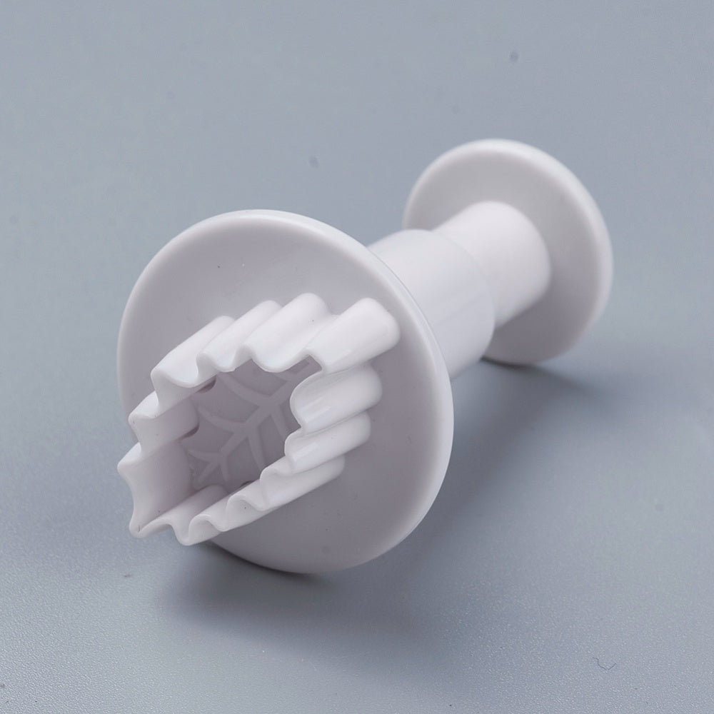 Holly Leaf Cutters (3)