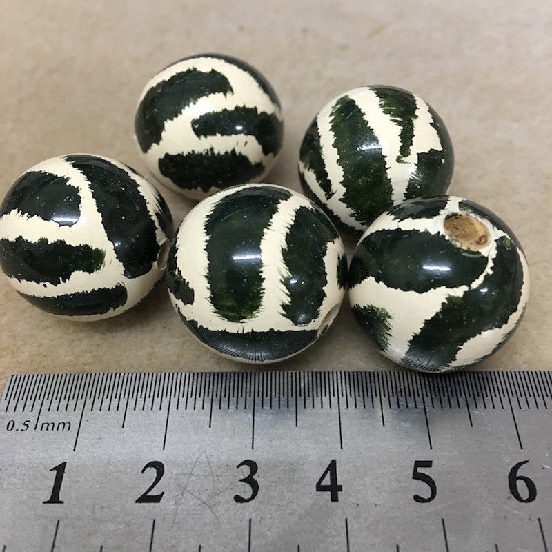 Lacquered Wood 22mm Round Bead - Zebra Print - Bead Shack
