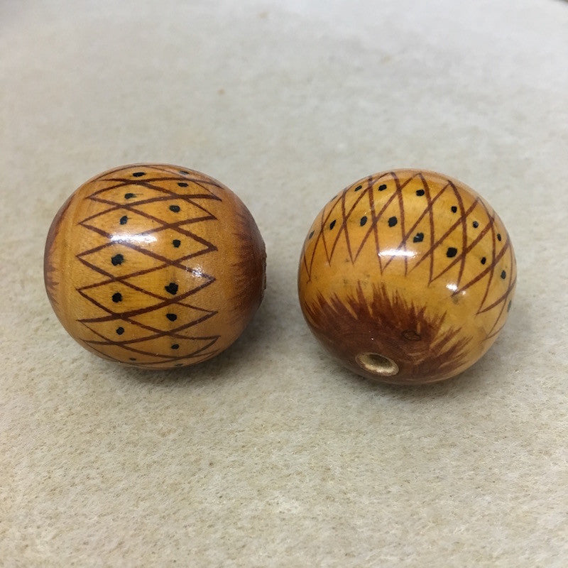 Lacquered Wood 30mm Round Bead - Tribal Print - Bead Shack