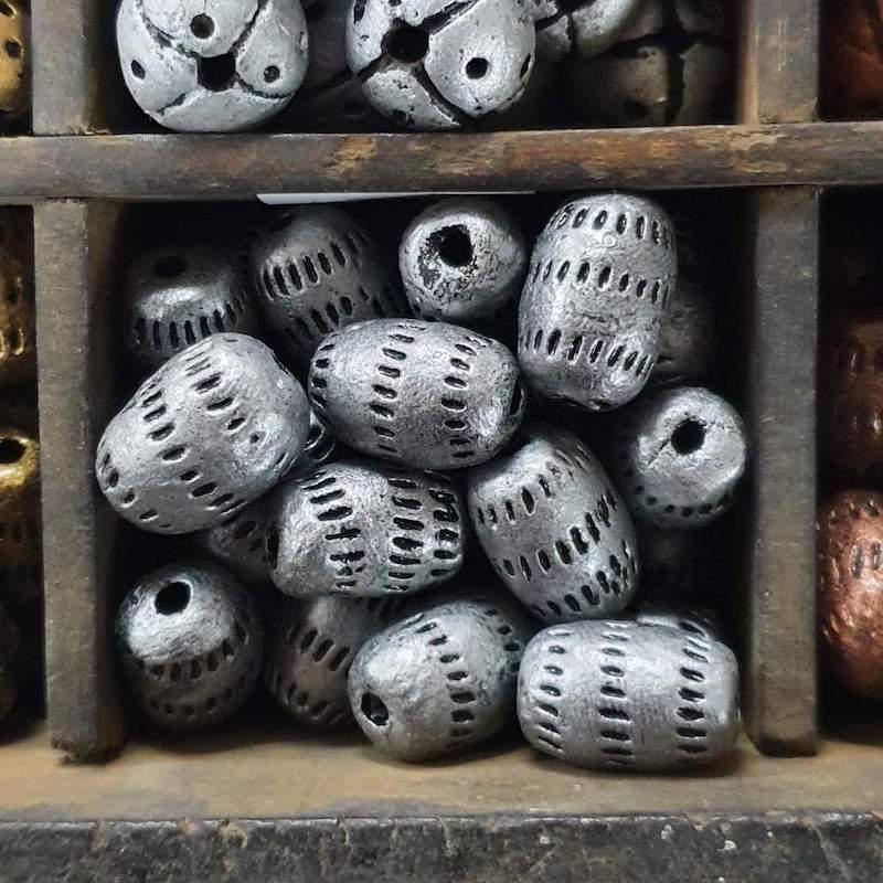 16x12mm Barrel w. Tiny Lines (10) - Antique Silver - Vintage Clay Beads