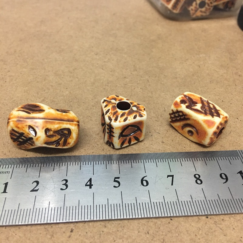 15.5x21mm Triangle (10) - Vintage Persian Style Beads