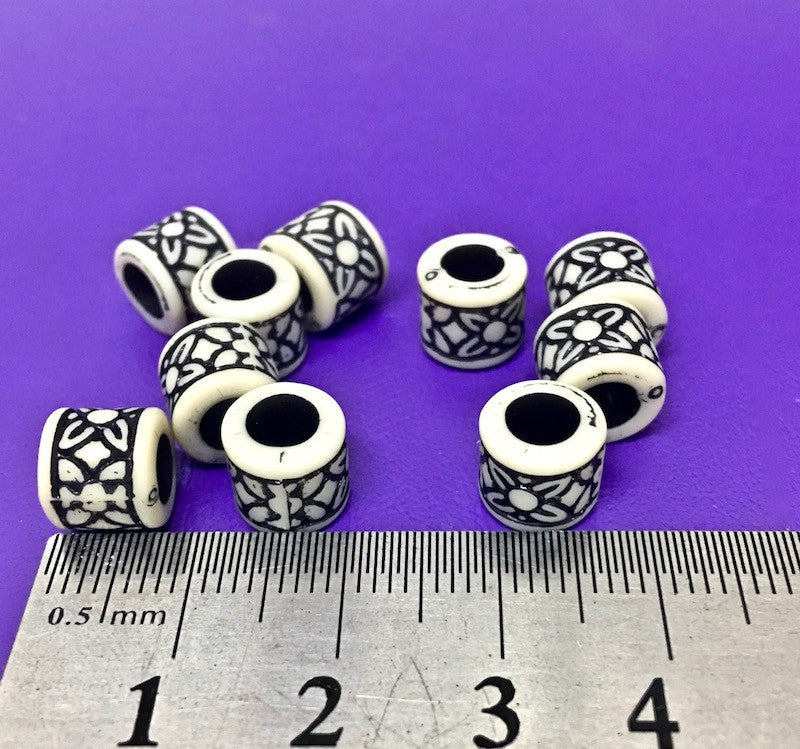 7x7mm Tube Vintage Beads (10) - Black/White