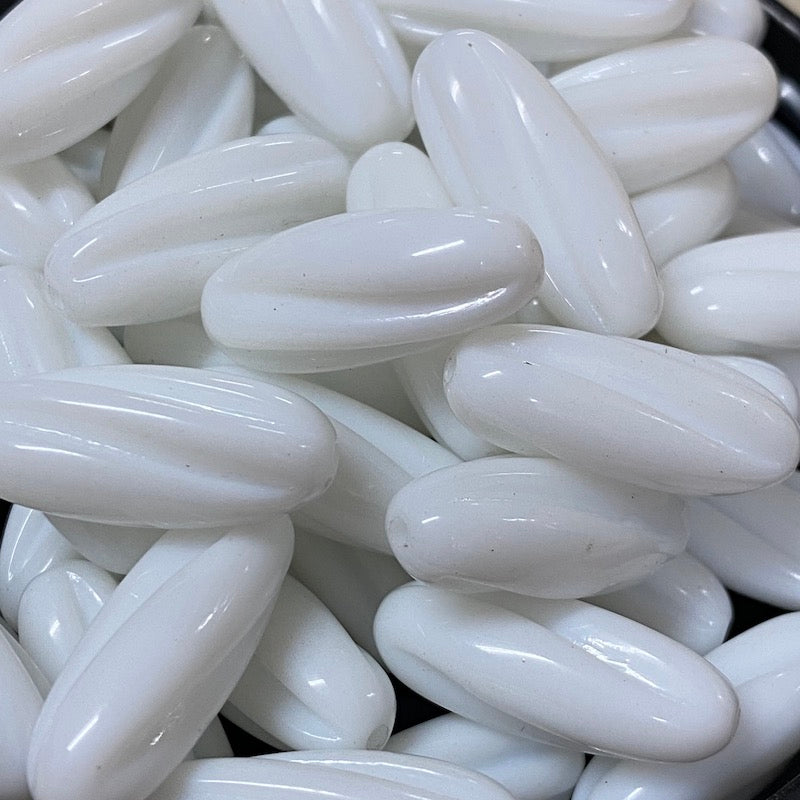 22x10mm Oval Twist Vintage Lucite Beads (10) - White