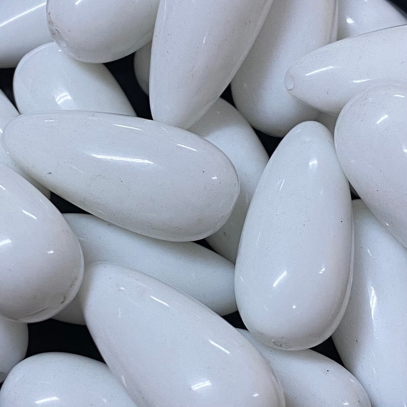 22x13mm Tear Drop Vintage Lucite Beads (10) - White
