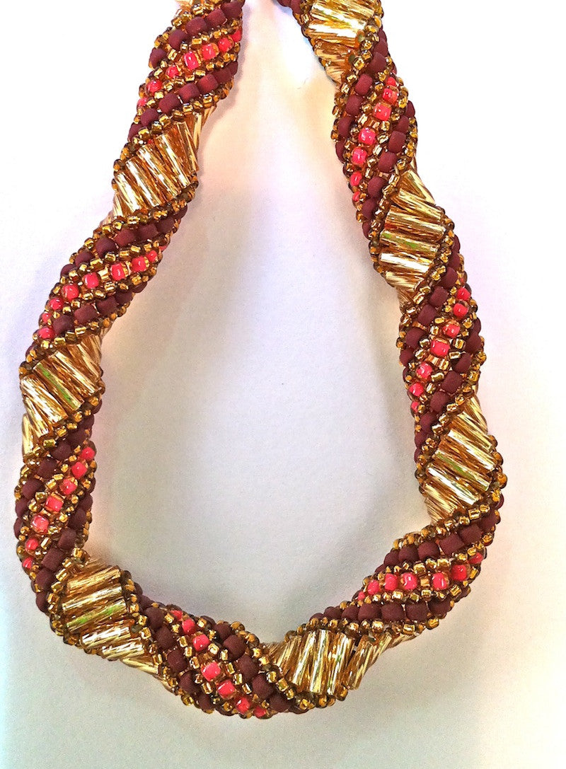 Fabulous Twist Necklace Pattern