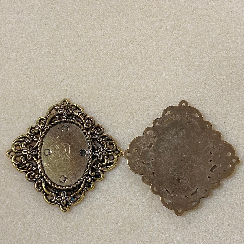 Square (2) - Antique Gold - Vintage Metalised Pendant Setting