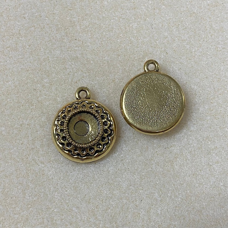 Small Round (2) - Antique Gold - Vintage Metalised Pendant Setting
