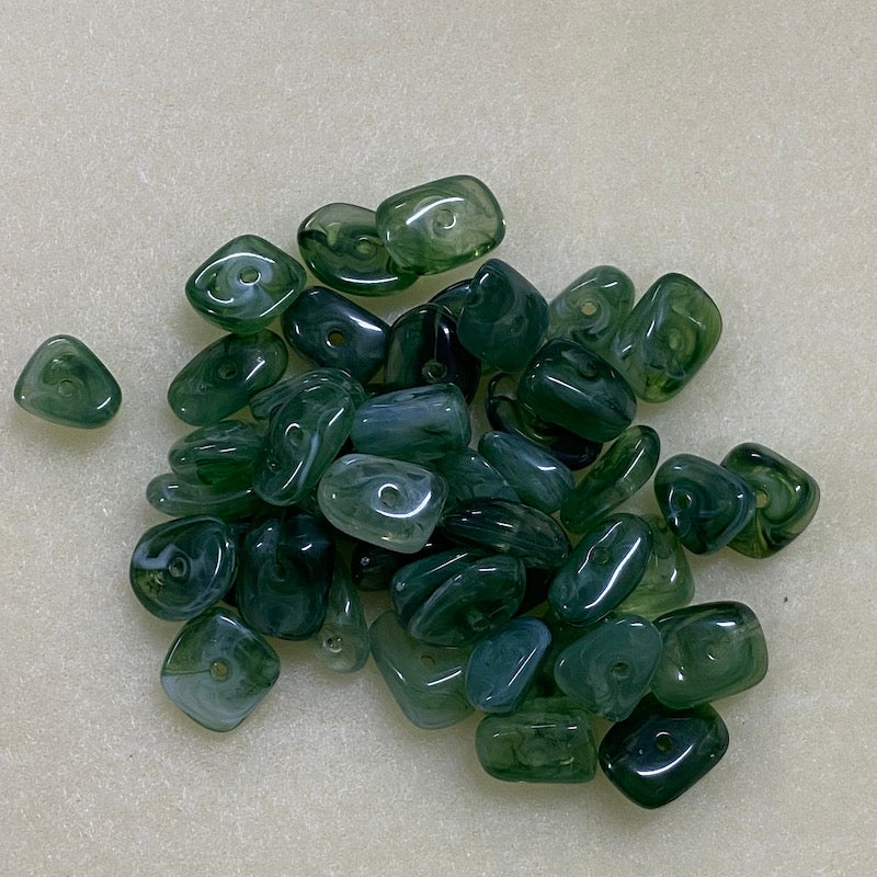 12mm Chip (50) - Jade - Gemstone Look Vintage Lucite Beads