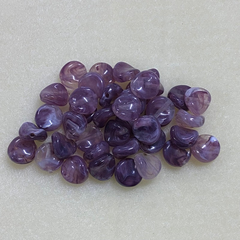 10mm Twisted Coin (50) - Amethyst - Gemstone Look Vintage Lucite Beads