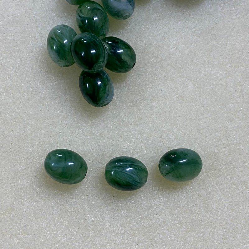 10mm Oval (50) - Jade - Gemstone Look Vintage Lucite Beads