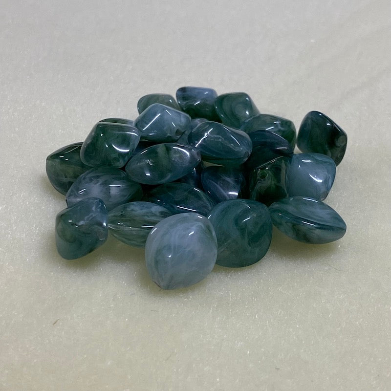 15mm Ellipse (25) - Jade - Gemstone Look Vintage Lucite Beads