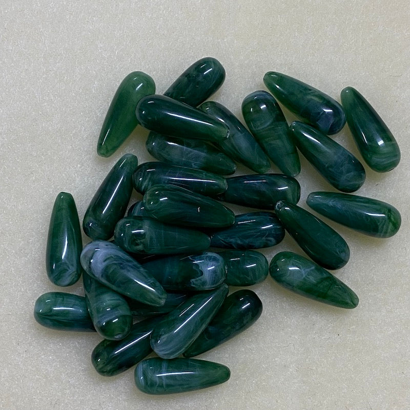20mm Teardrop (25) - Jade - Gemstone Look Vintage Lucite Beads