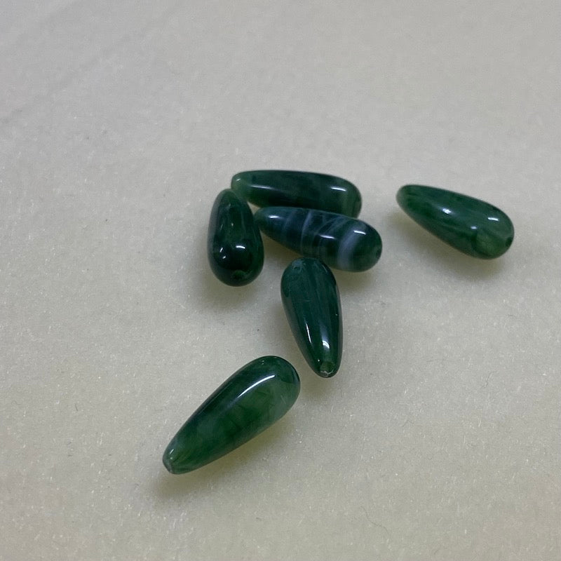 20mm Teardrop (25) - Jade - Gemstone Look Vintage Lucite Beads