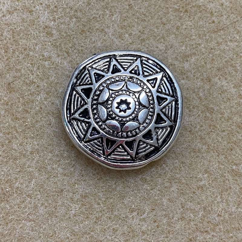 24mm Aztec Sun Symbol (5) - Silver - Vintage Metalised Beads