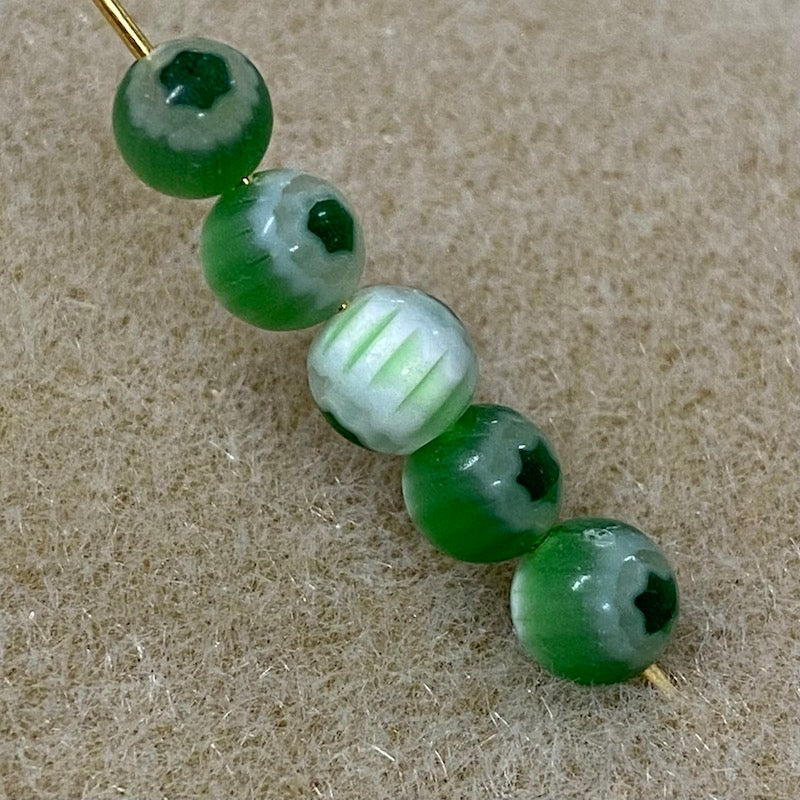 6mm Cross Drilled Round (25) - Lt Green & Dk Green- Vintage Chevron Glass Beads