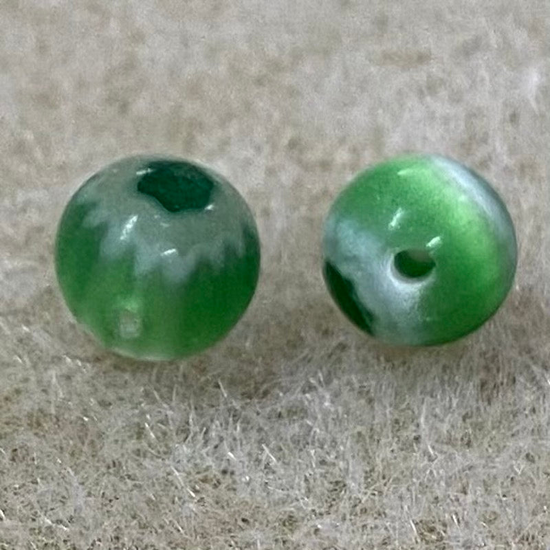 6mm Cross Drilled Round (25) - Lt Green & Dk Green- Vintage Chevron Glass Beads