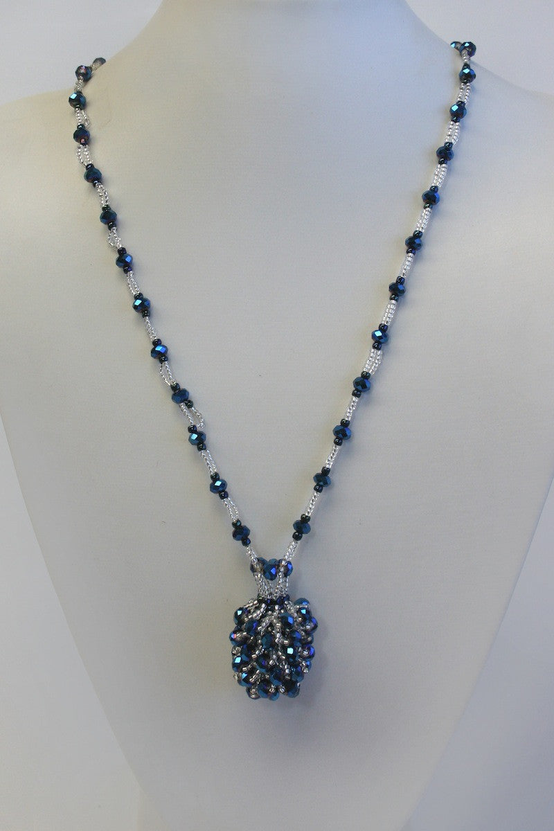 Frilly Bobble Necklace Pattern (or 2 x Scissor Fobs)