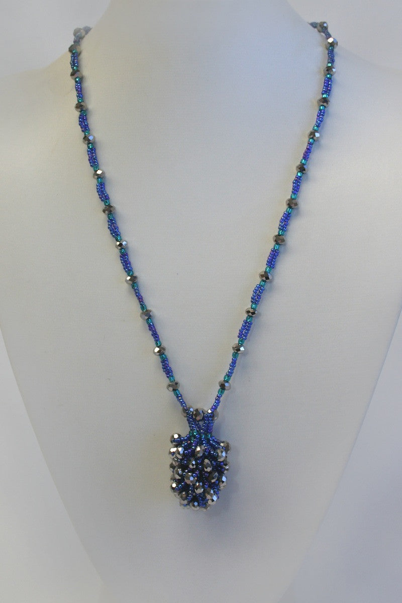 Frilly Bobble Necklace Pattern (or 2 x Scissor Fobs)