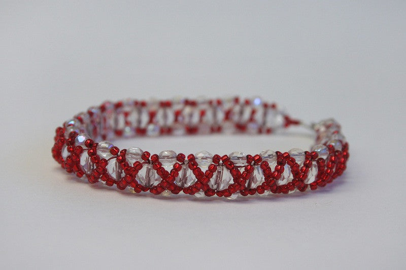 Noughts & Crosses Bracelet Pattern