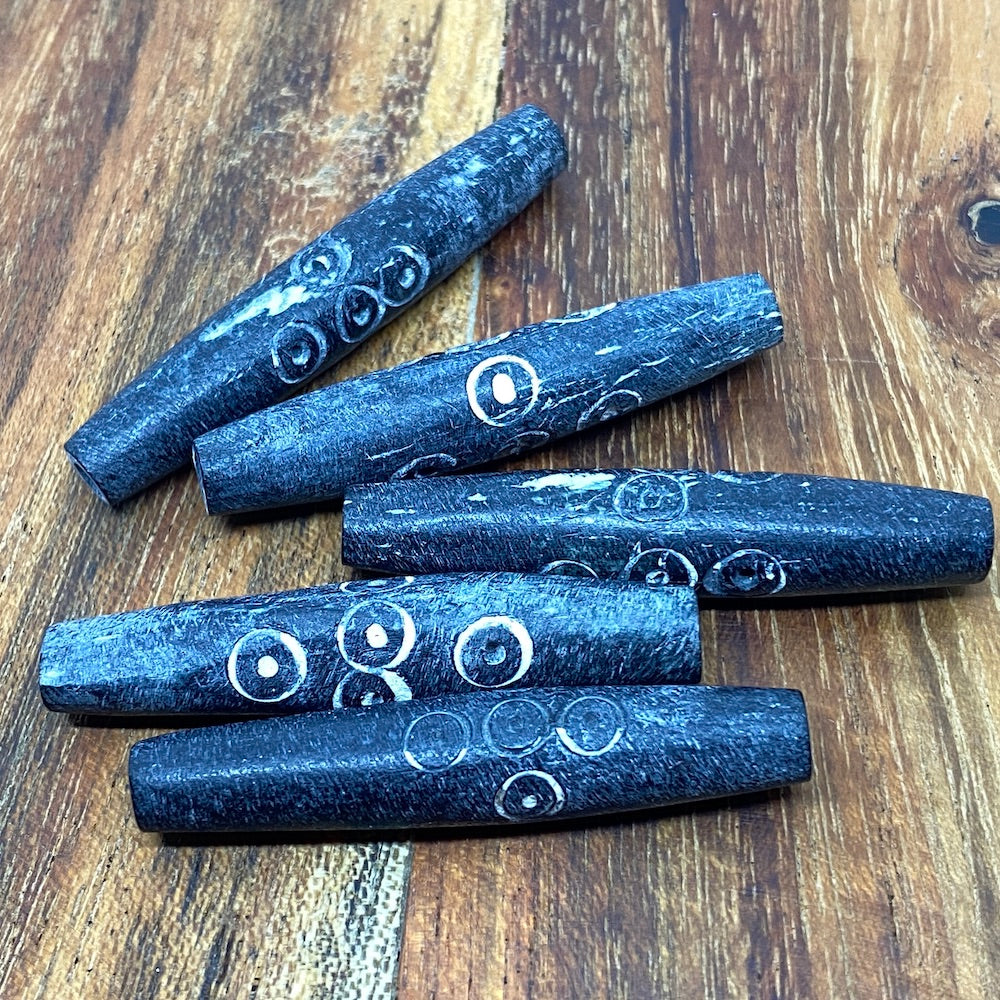 38x8mm Hair Pipe Bead (10) - Black Bone w. Carved Circles - Vintage Bone Beads