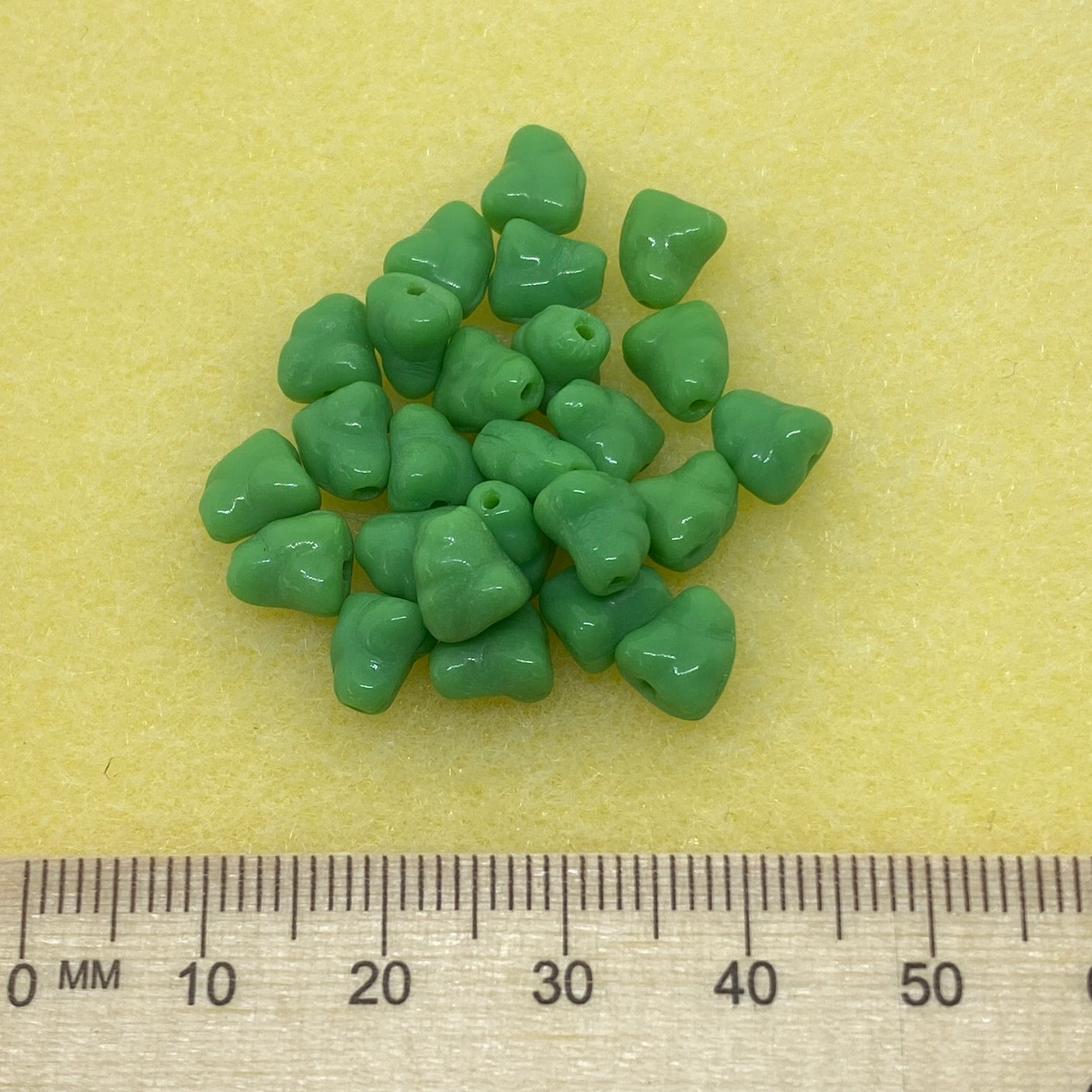 7x6mm Nugget (25) - Apple Green Opaque - Vintage Czech Glass Beads