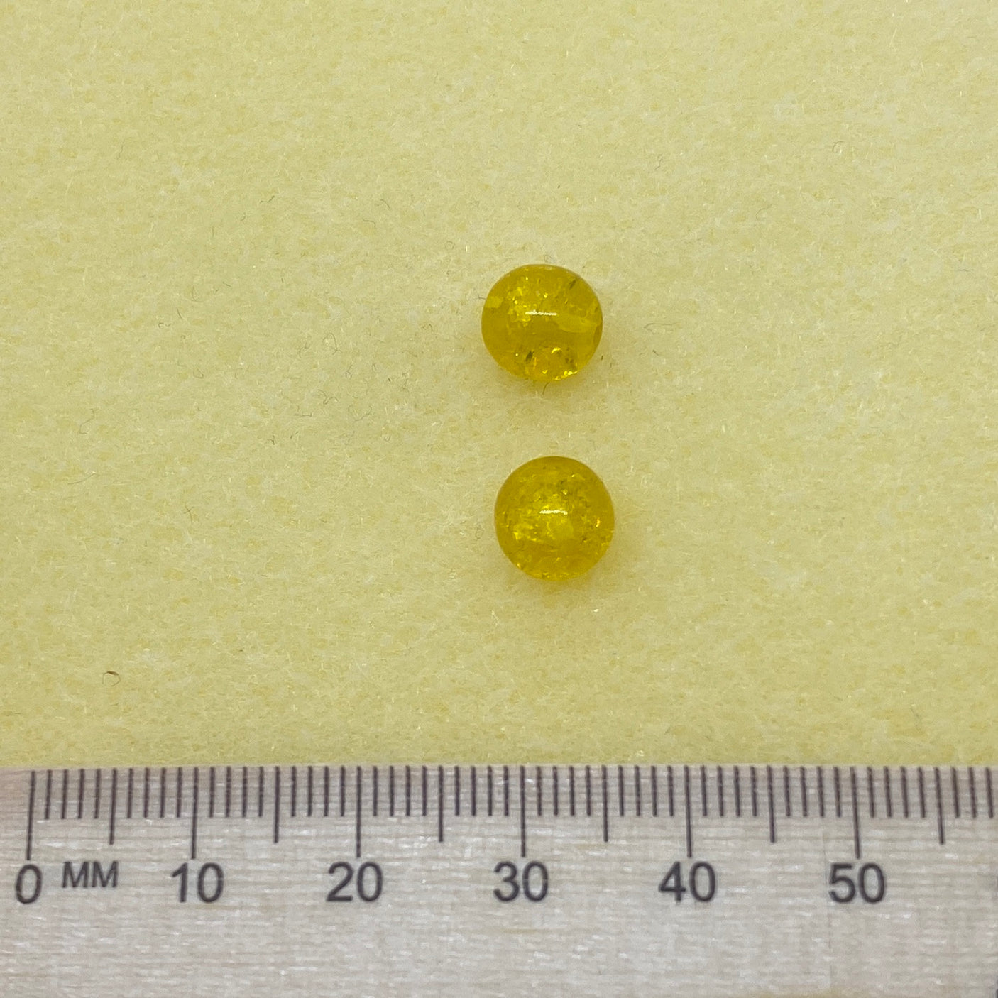 8mm Round (10) - Yellow Crackle - Vintage Czech Glass Beads