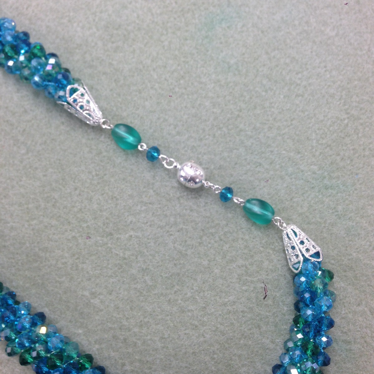 Kumihimo w. Crystal Rondelles Necklace & Bracelet Pattern