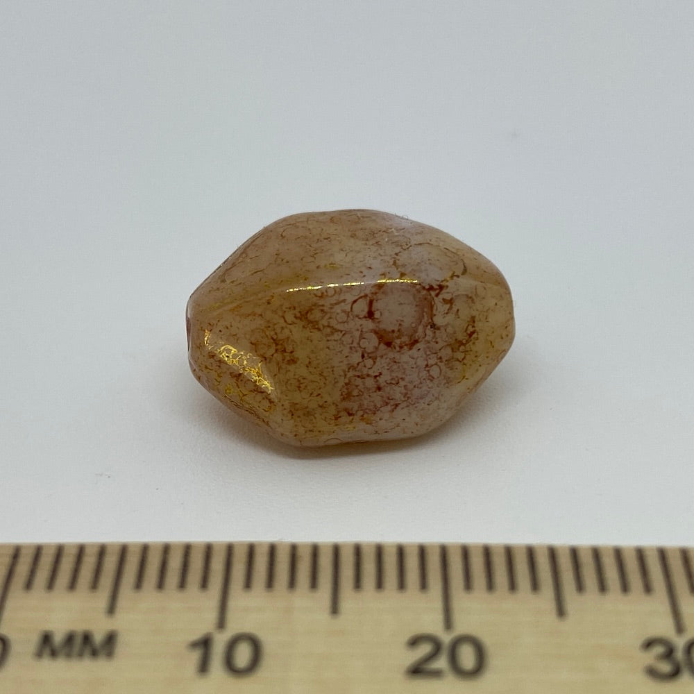 18x14mm Shield (10) - Cream w. Pink Bubble Glaze - Vintage Czech Glass Beads