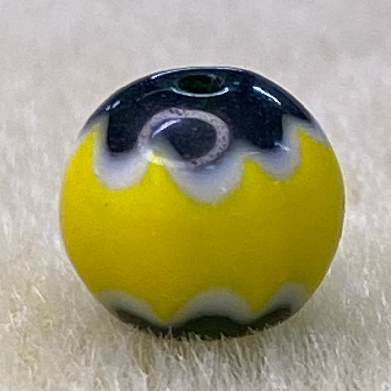 8mm Round (25) - Yellow & Black - Vintage Chevron Glass Beads