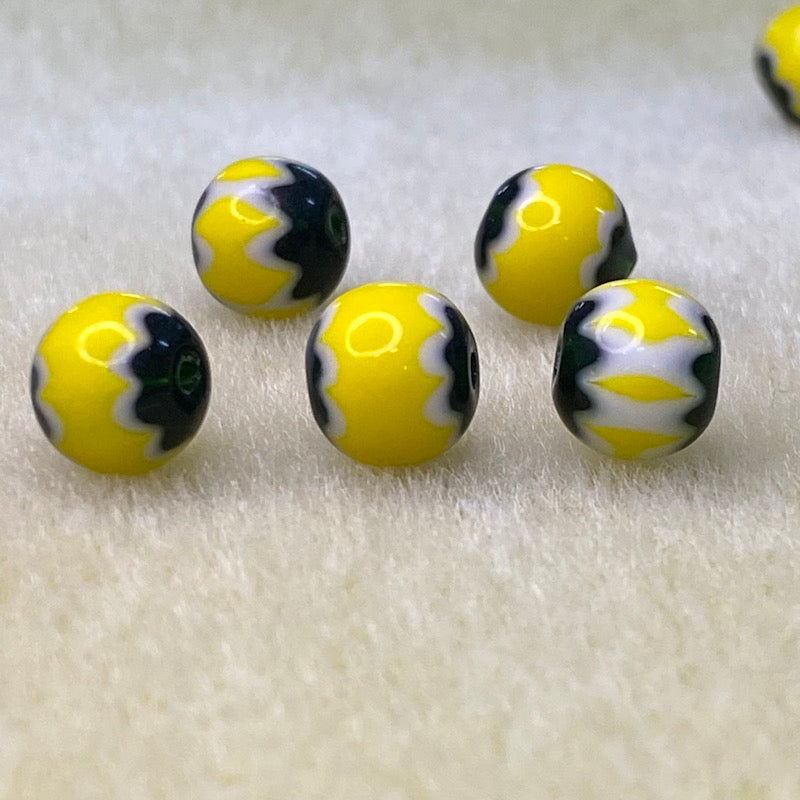 8mm Round (25) - Yellow & Black - Vintage Chevron Glass Beads