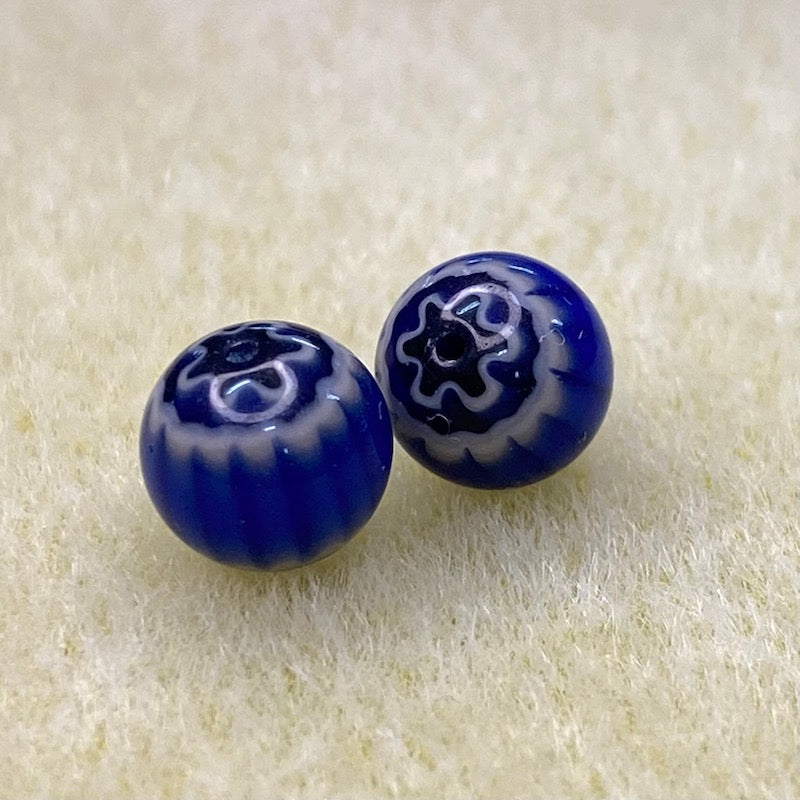 8mm Round (25) - Blue & Black - Vintage Chevron Glass Beads