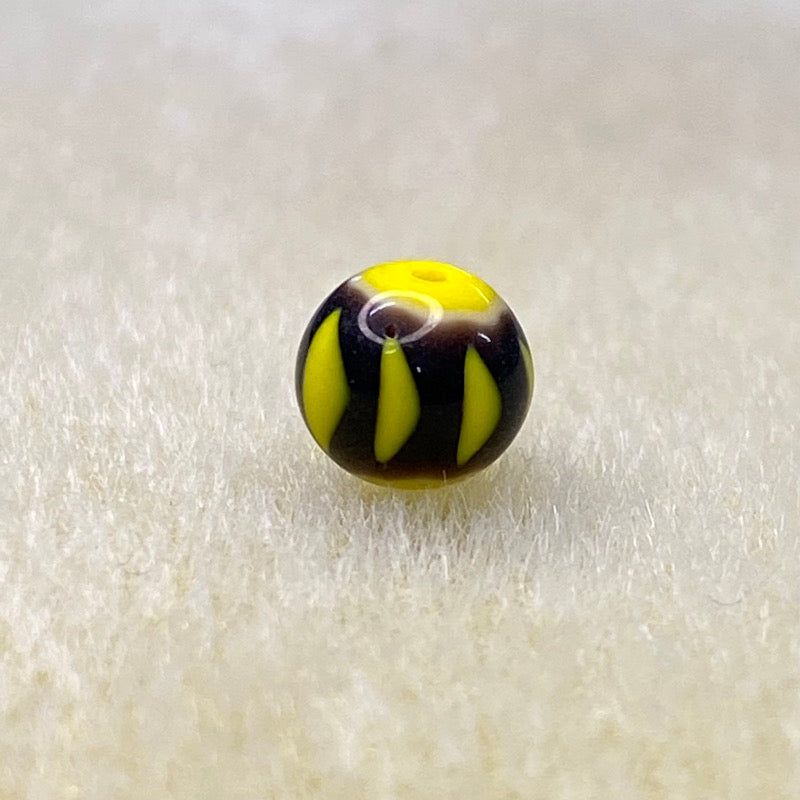 6mm Round (25) - Aubergine & Yellow - Vintage Chevron Glass Beads