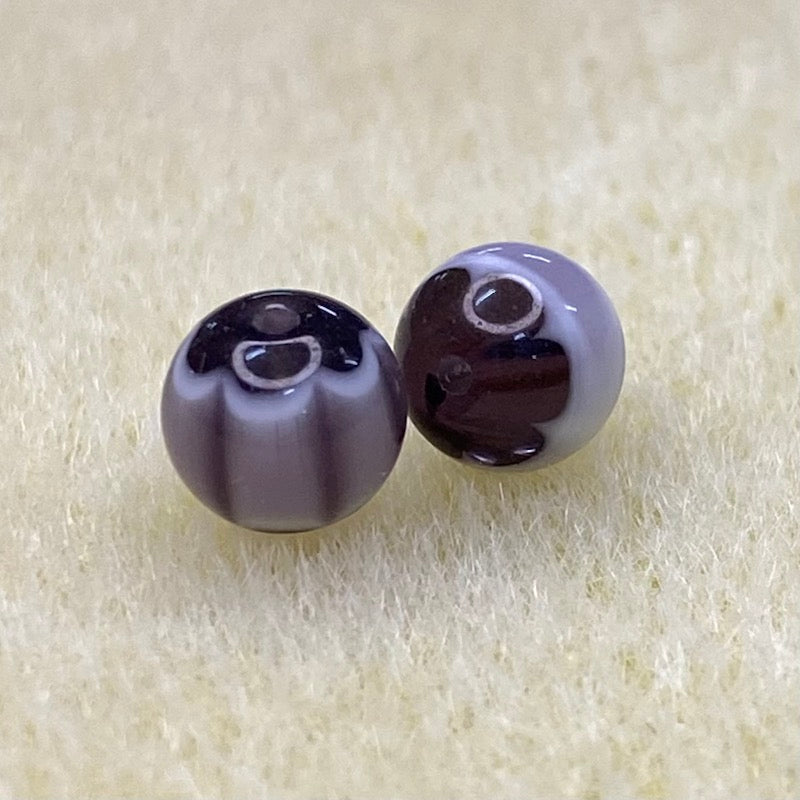 6mm Round (25) - Mauve & Black - Vintage Chevron Glass Beads