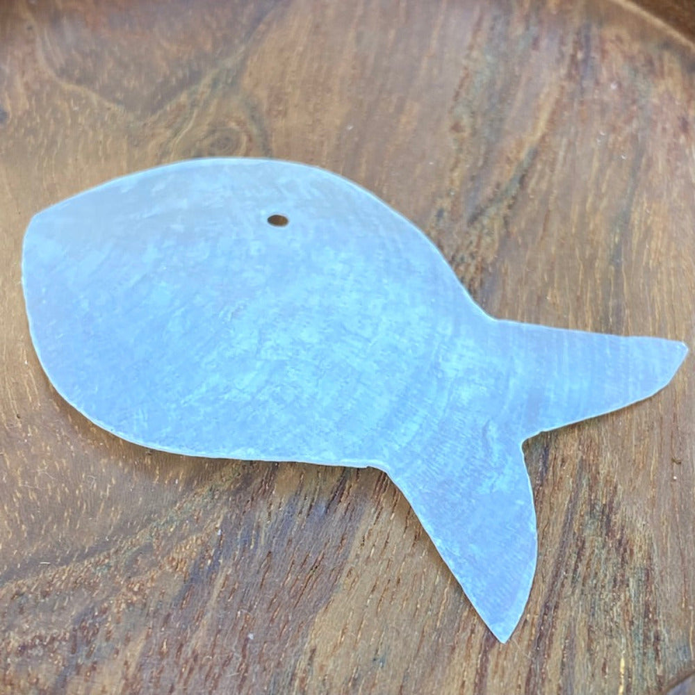 fish shape capiz shell for the purpose of hanging decoration, and craft and decor with one holesdrilled