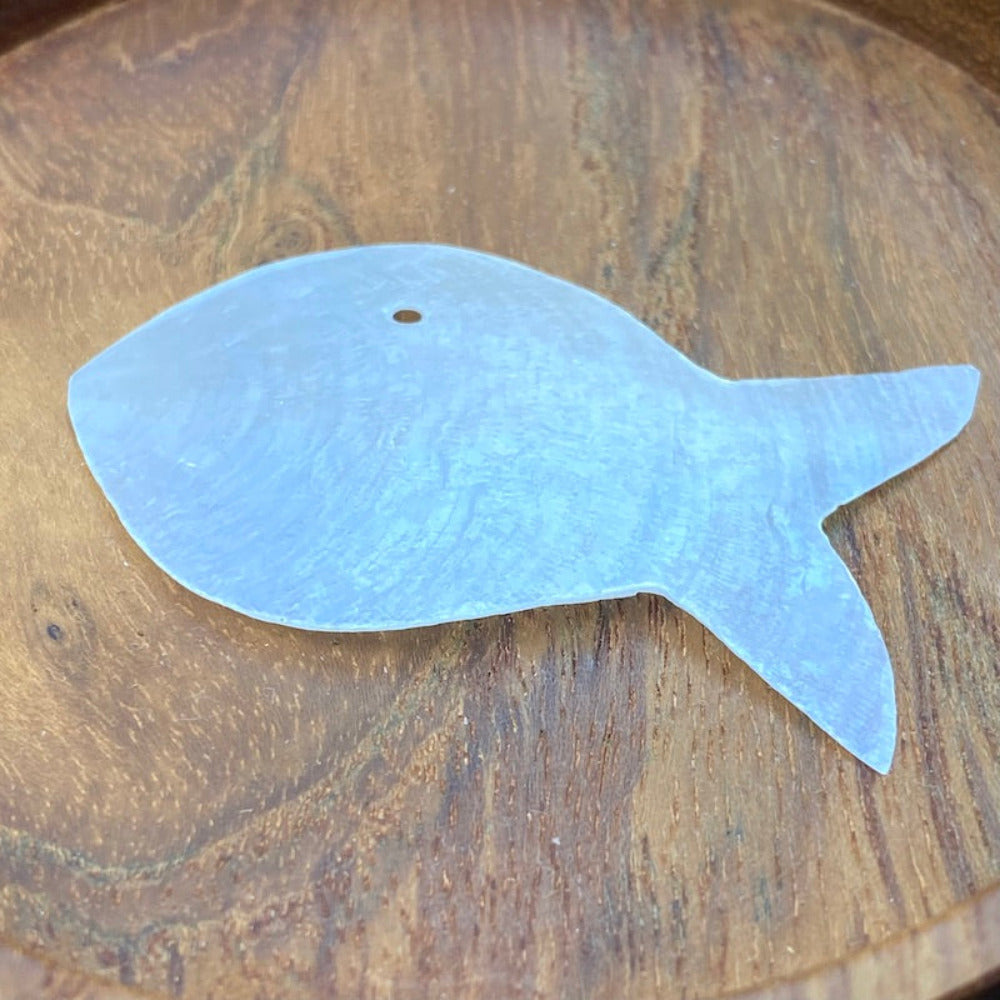 fish shape capiz shell for the purpose of hanging decoration, and craft and decor with one holesdrilled