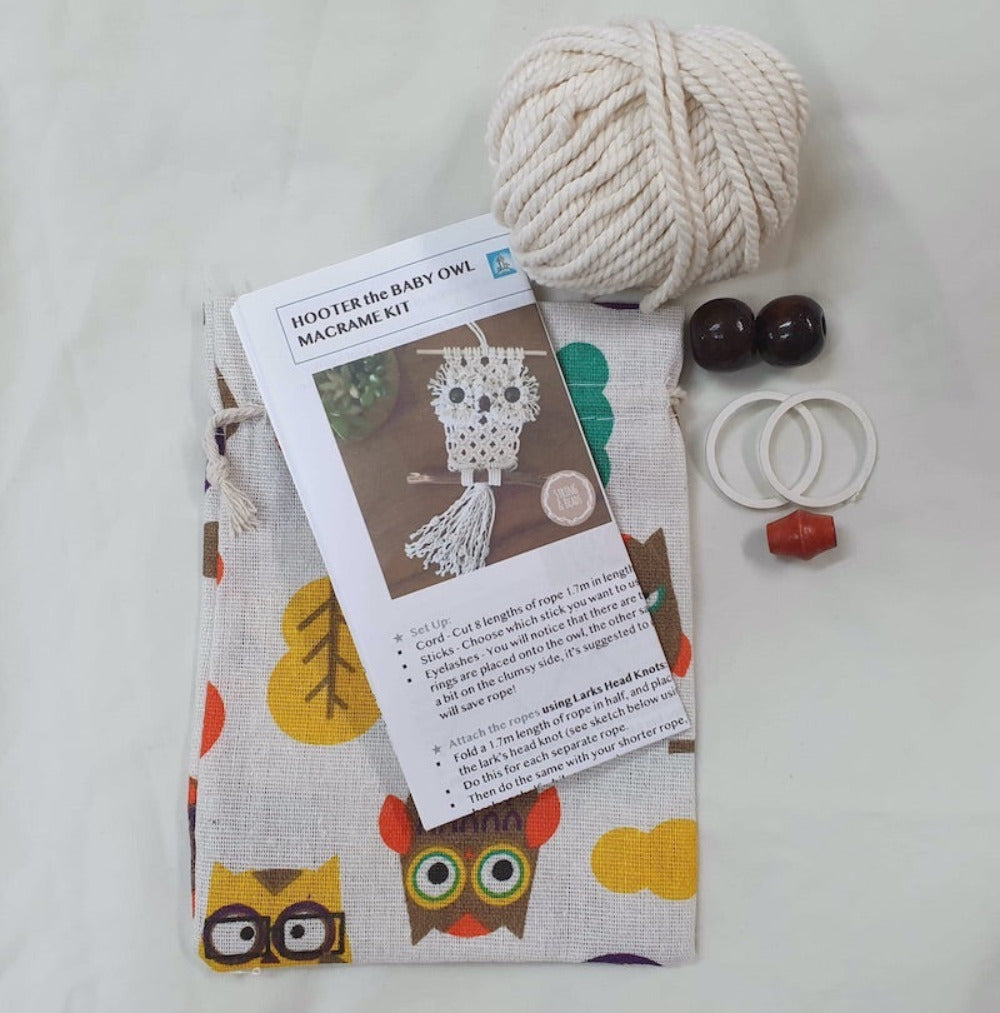 Hooter the Baby Owl Macrame Kit - w. BONUS Burlap Bag! - Gold