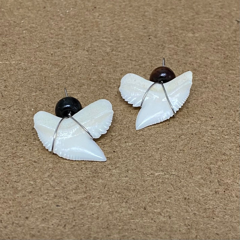 Wide Shark Tooth Pendant