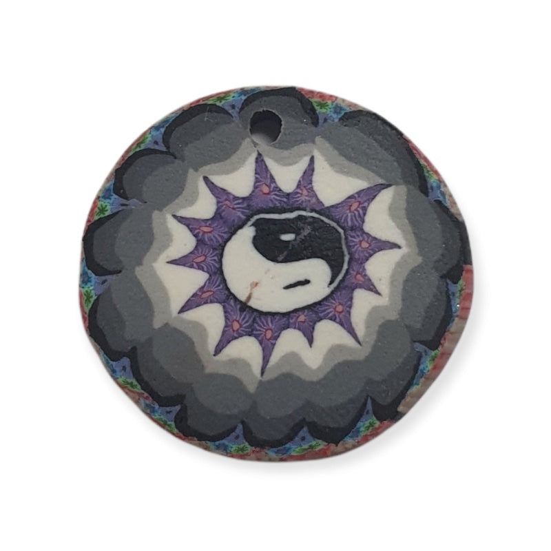 22mm Fimo Pendant (1) - Star w. Yin/Yang w. Patterns