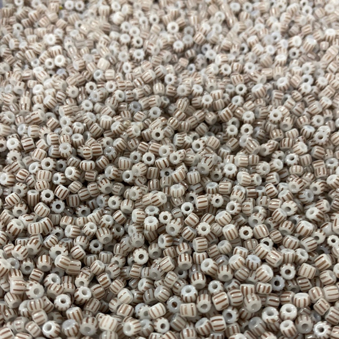 Tan/White Stripe - 8/0 Special Effect (25g) - Seed Beads