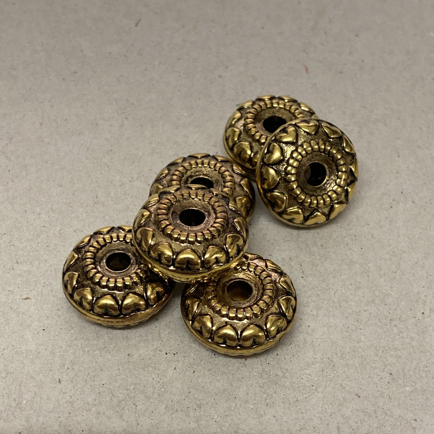 18x9mm UFO (10) - Antique Gold - Vintage Metalised Beads