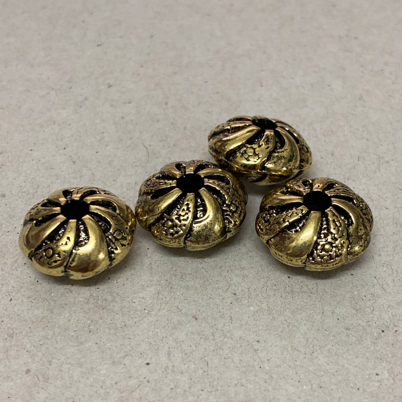 16x9mm UFO (10) - Antique Gold - Vintage Metalised Beads