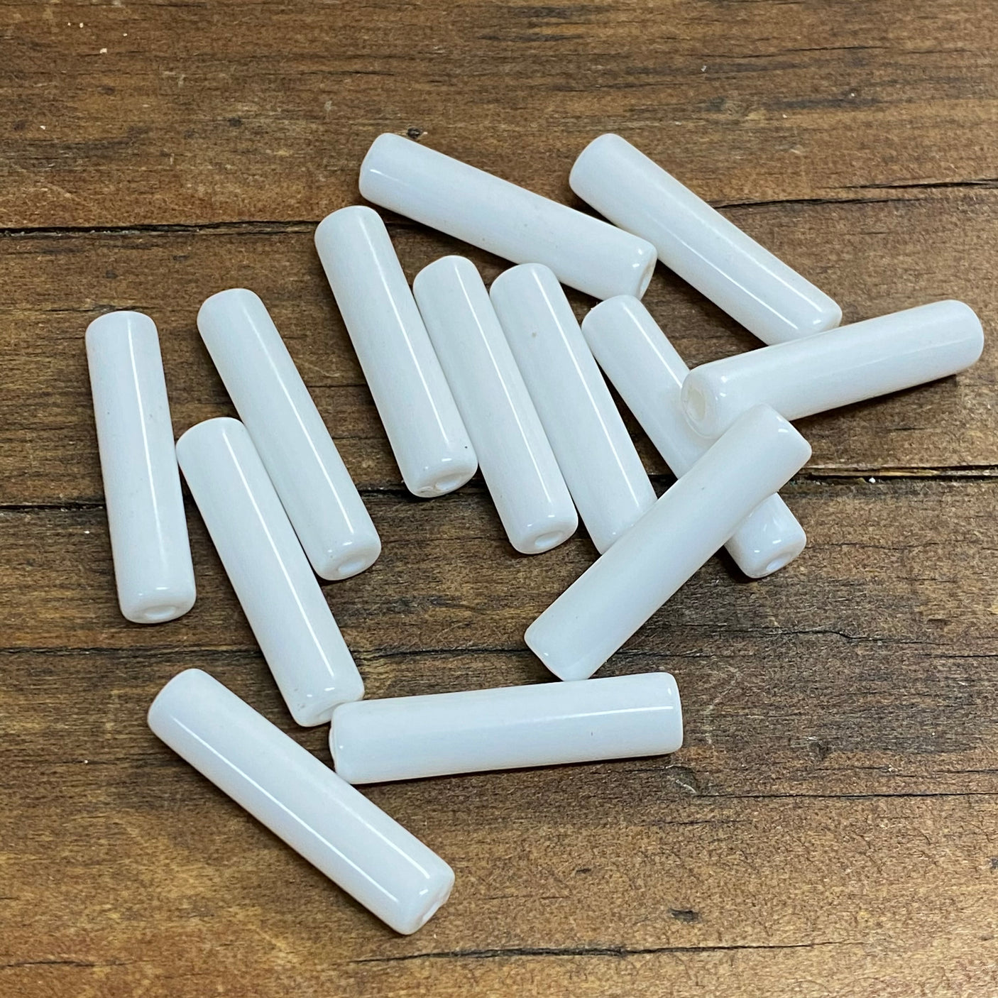 26x5mm Tube Vintage Lucite Beads (10) - White