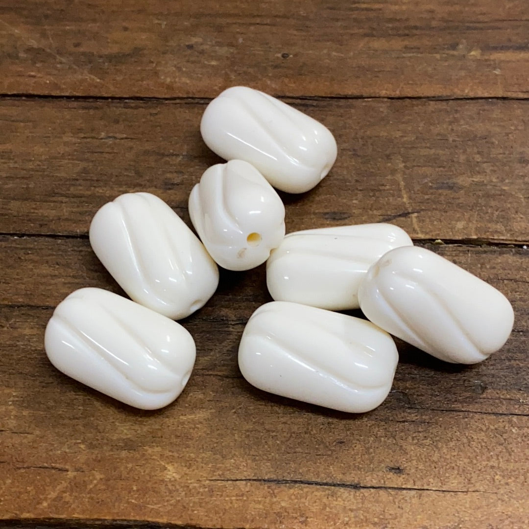 20x13mm Pillow Vintage Lucite Beads (10) - Ivory