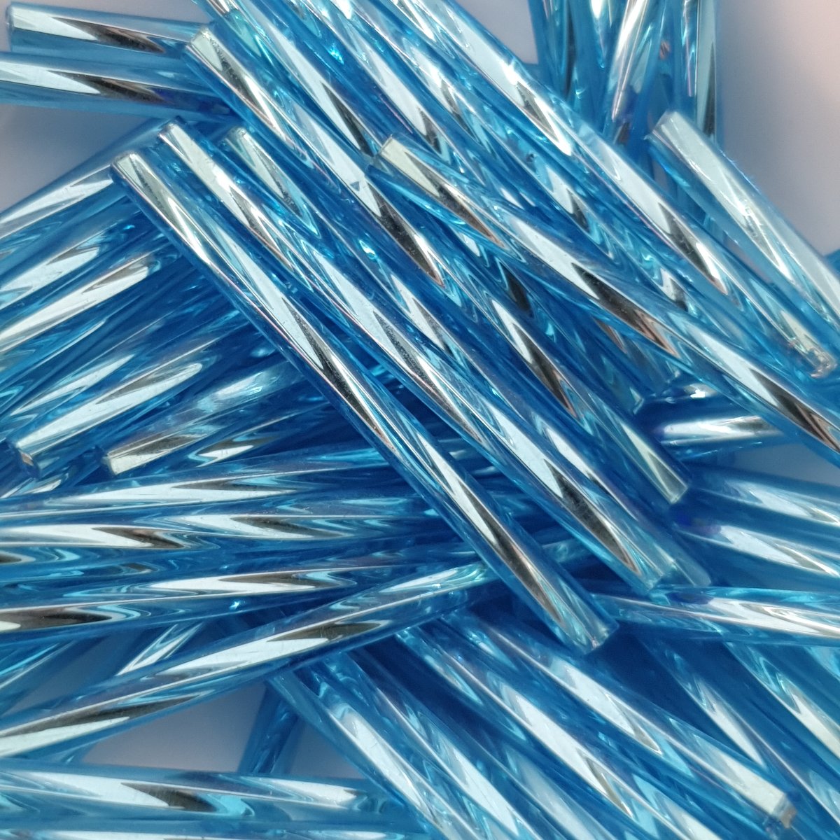 30mm Twisted Bugle Aqua Silverlined- 15g Tube (Czech)