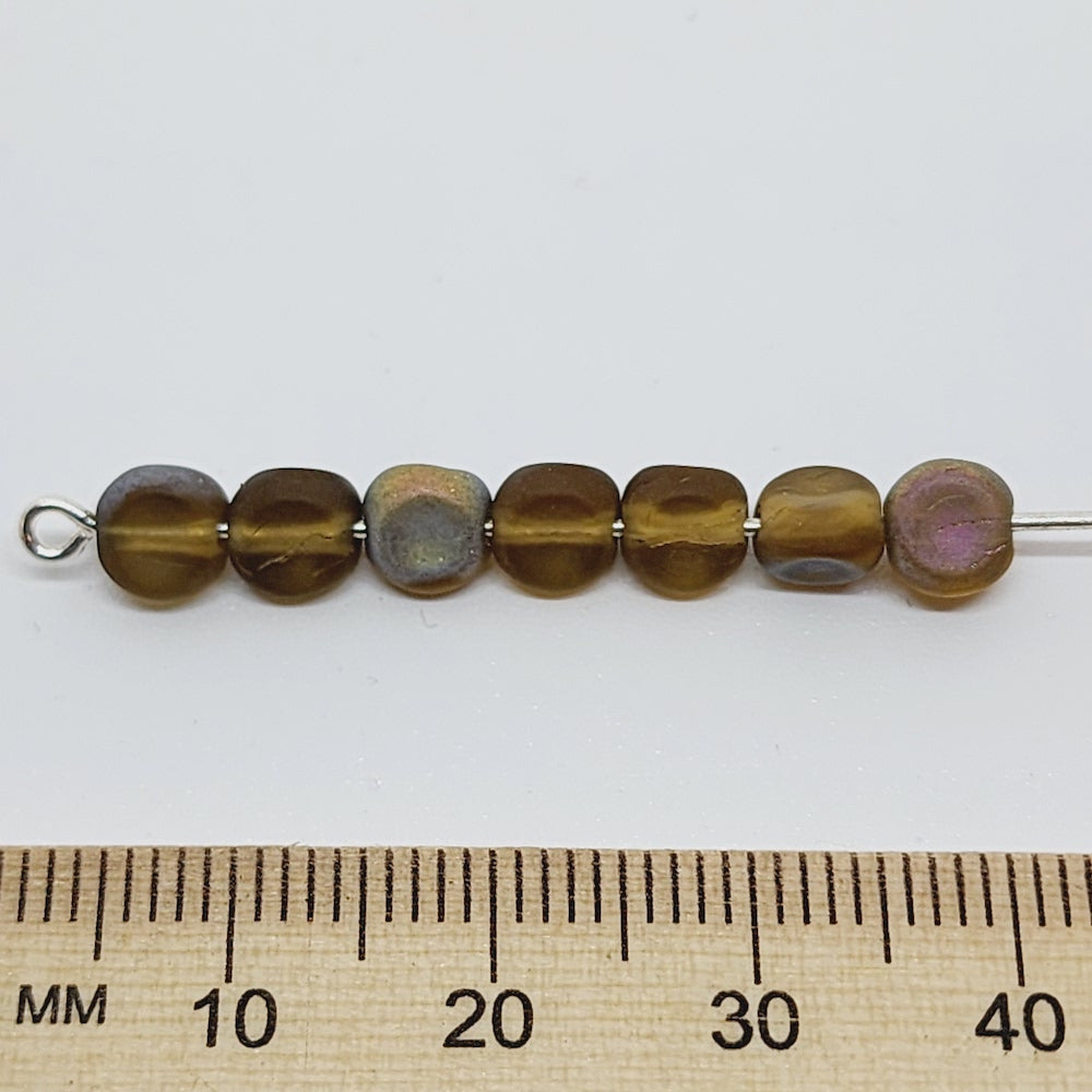 5x5mm Pinched Oval (50) - Caramel Transparent AB - Vintage Czech Glass Beads