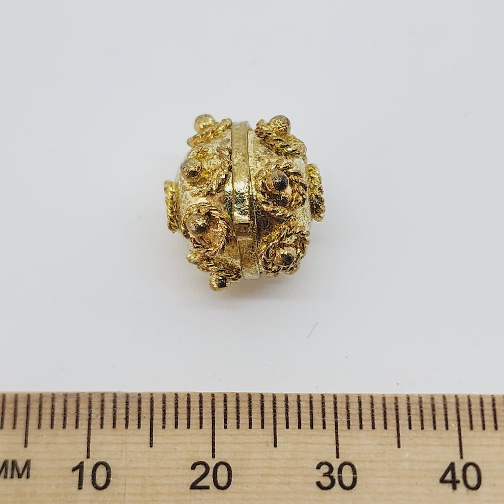 Fancy (10) - Gold - Vintage Metalised Beads