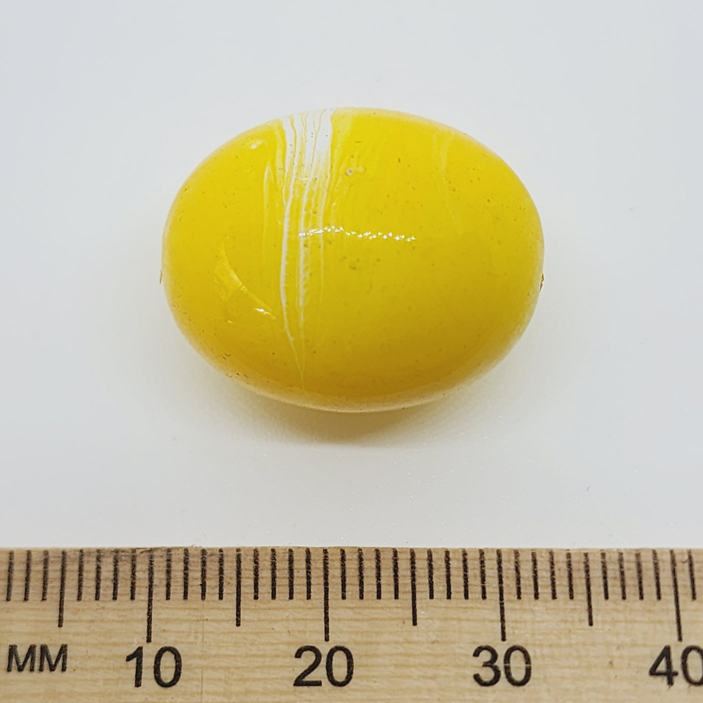 22x18mm Oval (10) - Yellow - Vintage Pastel Marbled Effect Beads