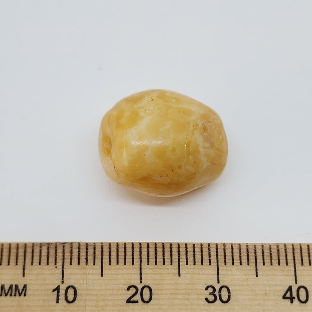 Freeform Barrel (10) - Cream - Vintage Lucite Beads